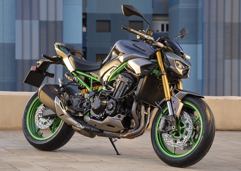 KAWASAKI Z900 SE 2025 02