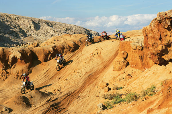 094UT_Hard_enduro
